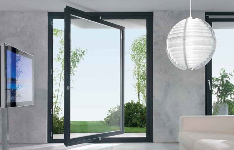 porta finestra a bilico